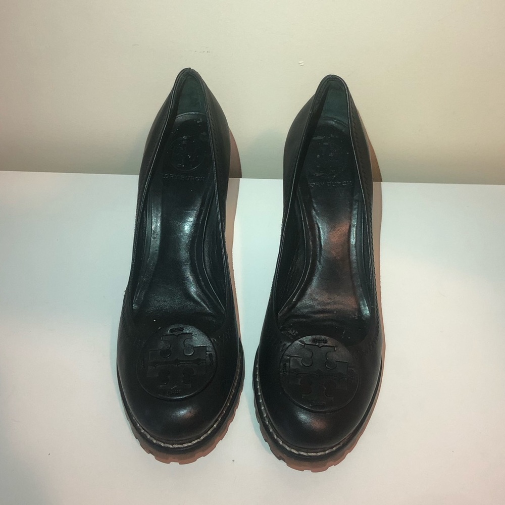 Tory Burch - Black leather Heels with Brown Sole